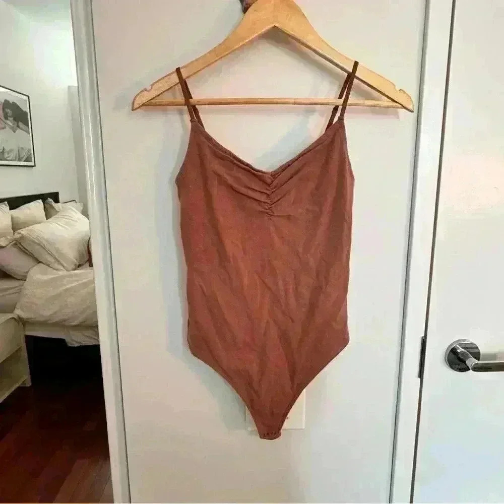 ABERCROMBIE ruched front bodysuit